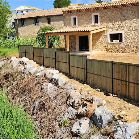 Hébergement de vacances L'auberge Du Chateau Avec ça Piscine Tournissan