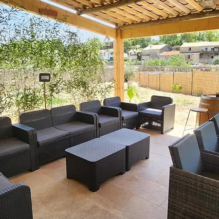 Hébergement de vacances L'auberge Du Chateau Avec ça Piscine *