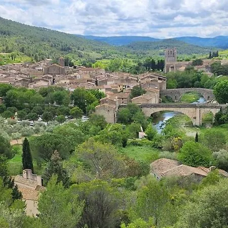 Hébergement de vacances L'auberge Du Chateau Avec ça Piscine *