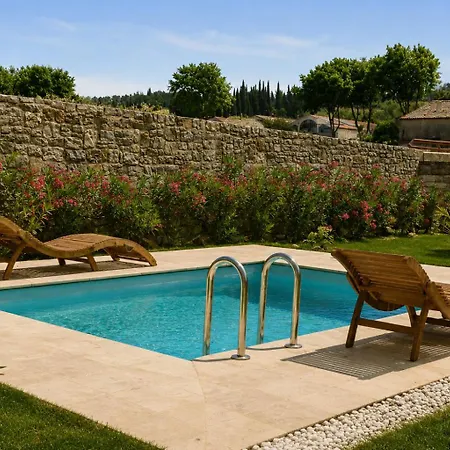 L'auberge Du Chateau Avec ça Piscine Hébergement de vacances