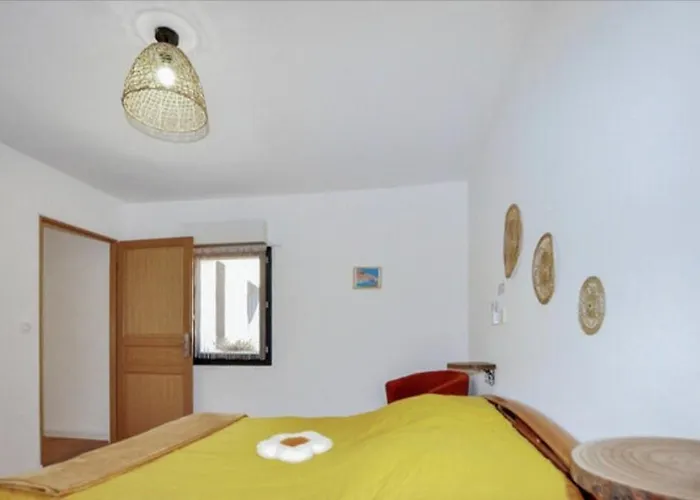 L'auberge Du Chateau Avec Ca Piscine * Tournissan